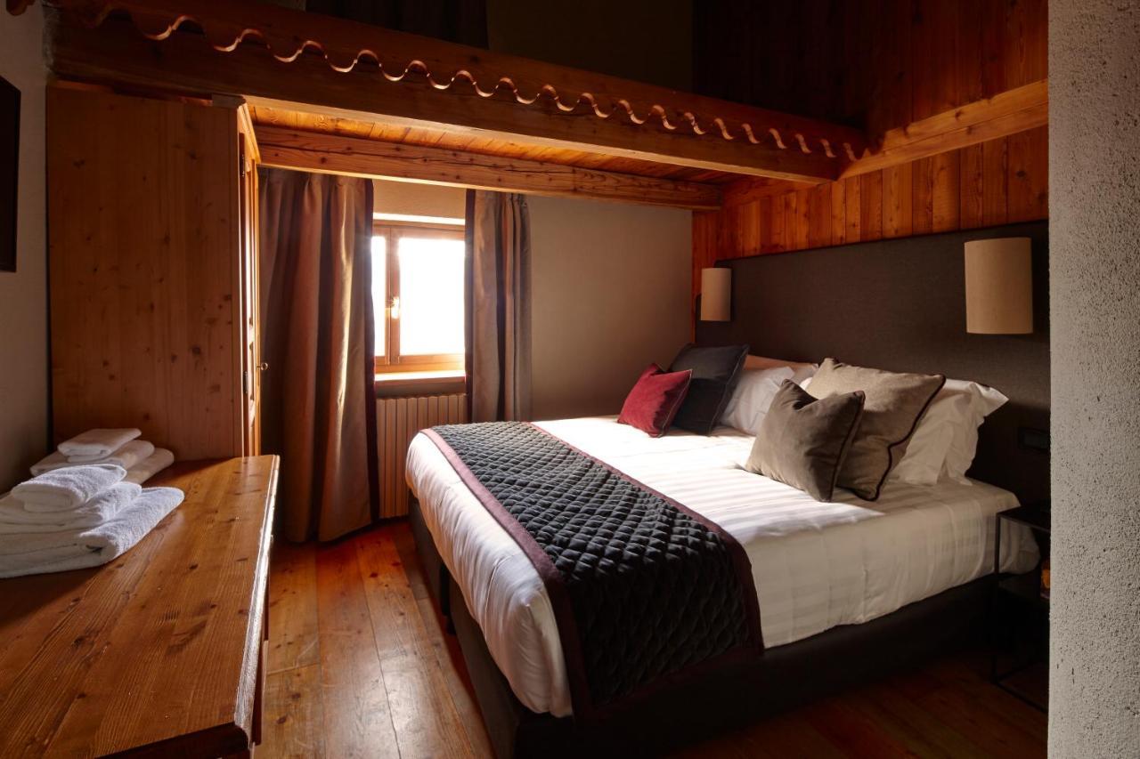 Superior Double Room Mountain View