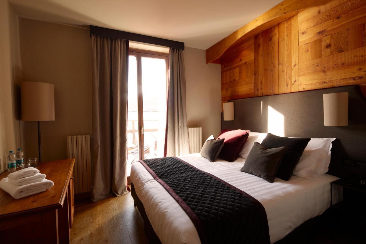 Comfort Double or Twin Room Terrace Mountain View