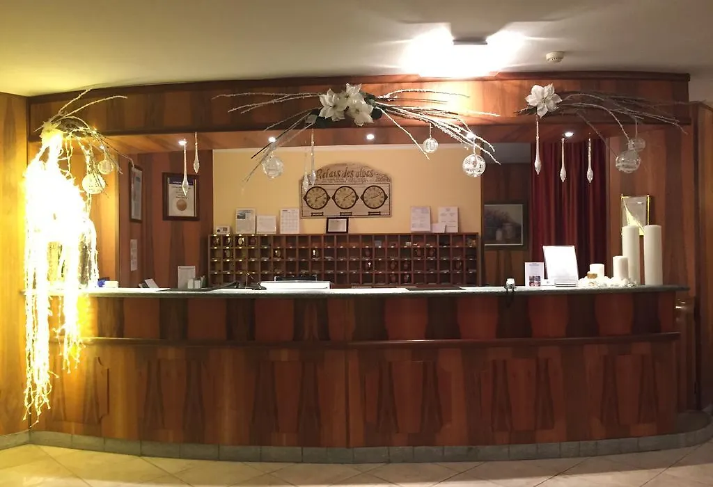 Hotel Relais Des Alpes-1